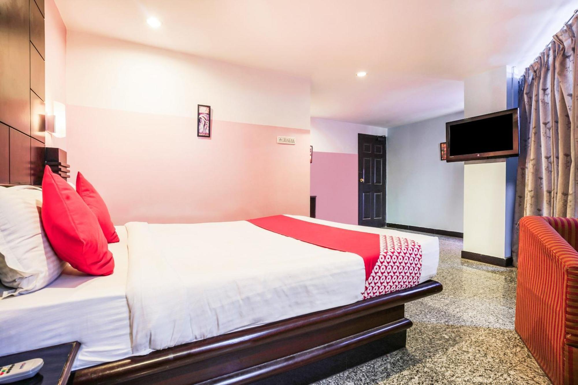 Hanvi Inn Hyderabad Exterior photo