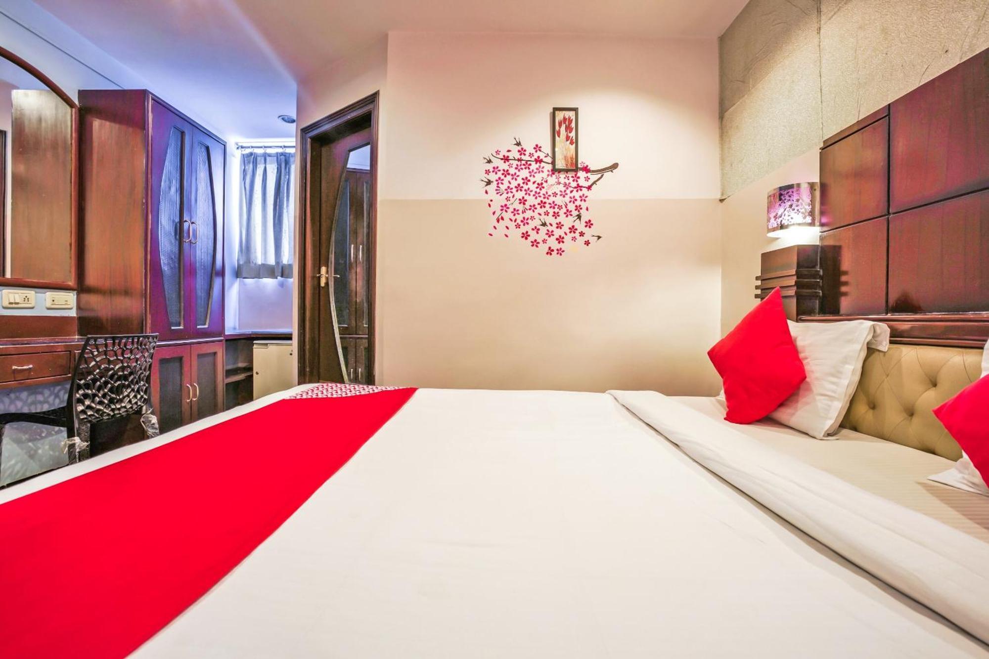 Hanvi Inn Hyderabad Exterior photo
