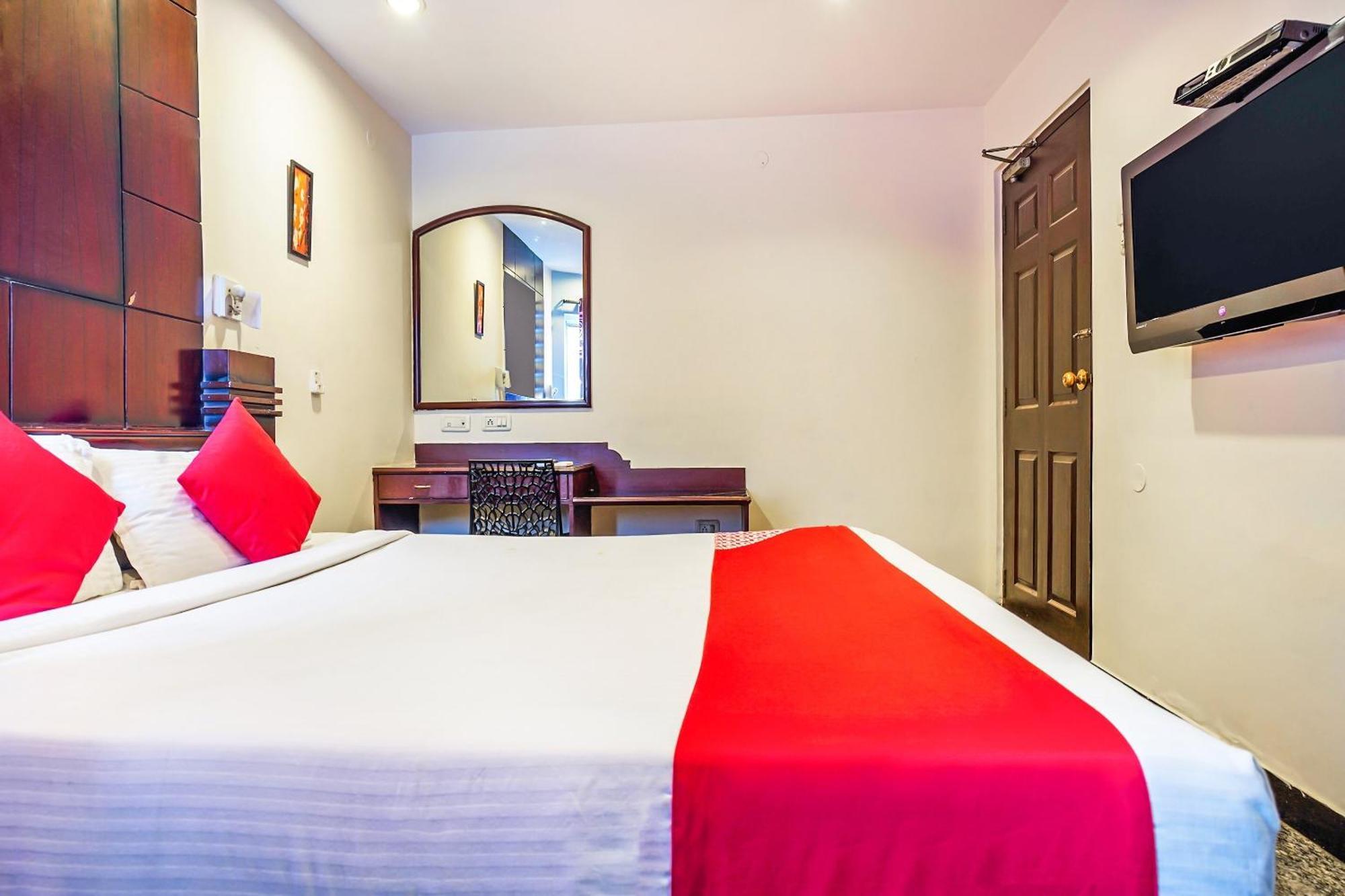 Hanvi Inn Hyderabad Exterior photo