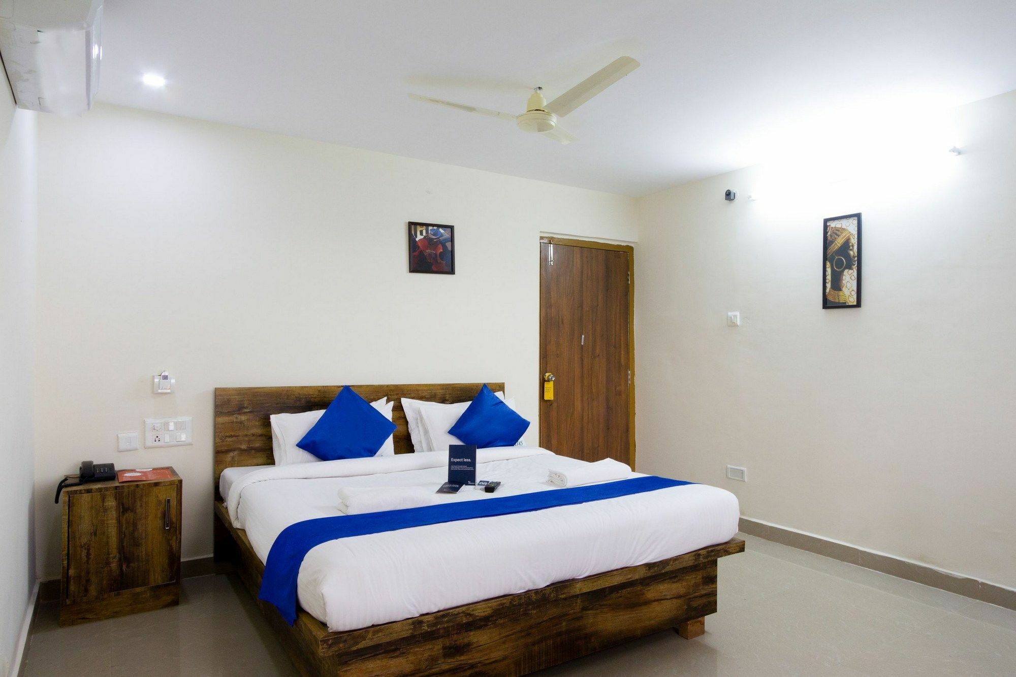 Hanvi Inn Hyderabad Exterior photo